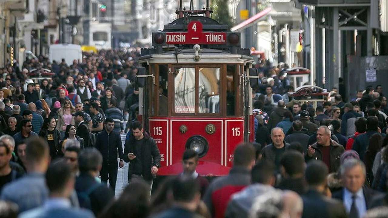 Arefe günü tatil mi? Arife günü yarım gün mü, tam gün mü tatil? Arefe gününde okul var mı? - Resim: 1