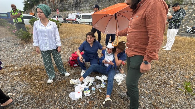 Bodrum'da felaketten dönüldü! Korkunç kazada 15 kişi yaralandı - Resim : 2
