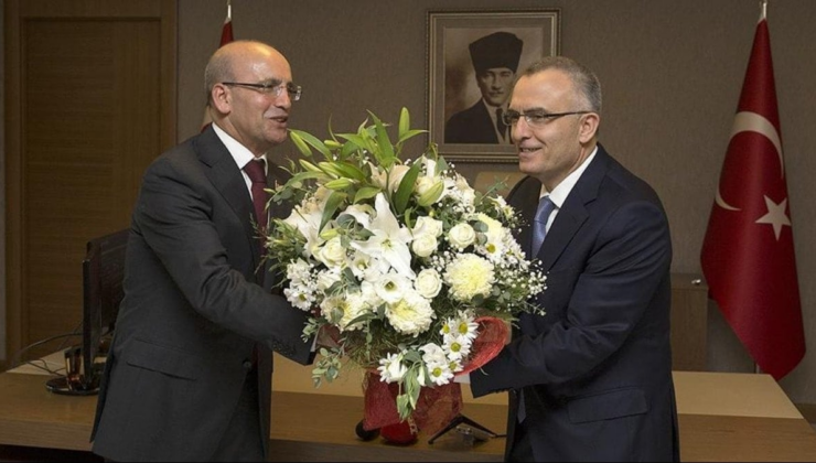 AKP'deki mahalle savaşı büyüyor!