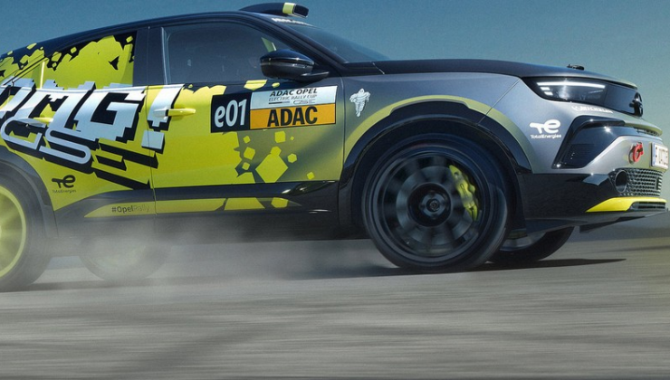 Opel, elektrikli ralli otomobili Mokka GSE Rally'i tanıttı