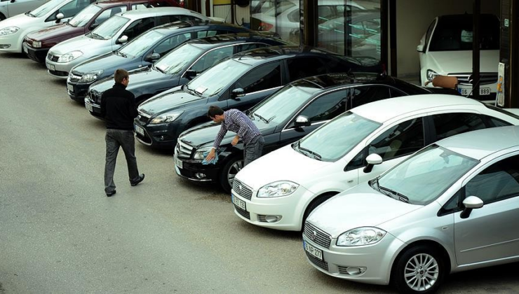 İkinci el araç fiyatları sıfır araçları solladı: Piyasa altüst oldu