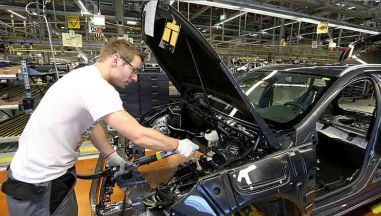 Gövde paslanmıyor, motor yorulmuyor! Alman mühendisliğinin simgesi haline gelmiş 5 otomobil!