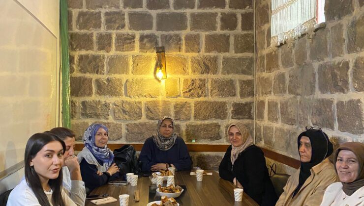 Milli Yol Partisi Kadın Kolları İştişare Toplantısı Gerçekleştirildi