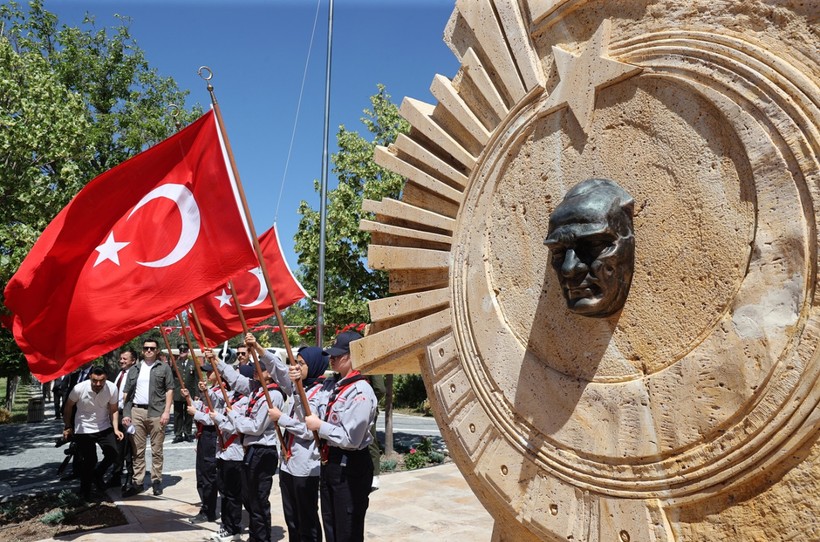 Atatürk’ün Sivas’a gelişi 106. yılında törenle kutlandı - Resim : 1