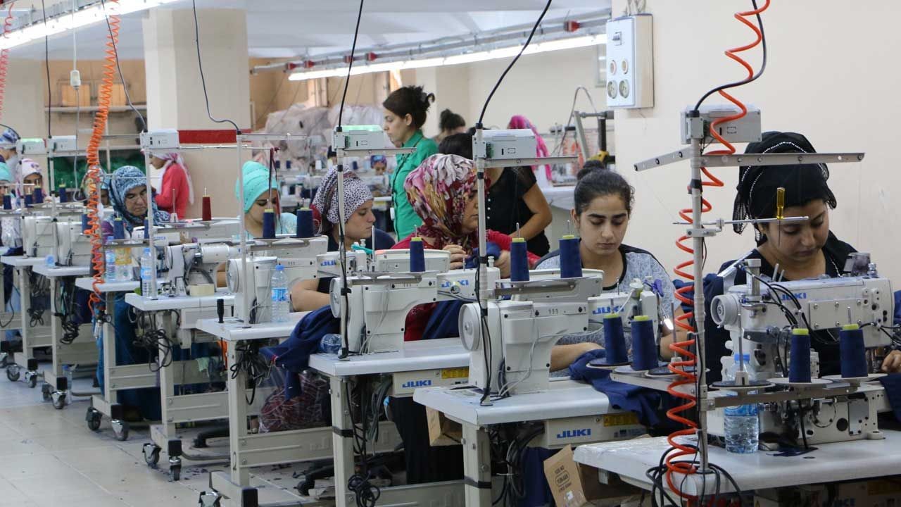 Asgari ücret ile çalışanlar hükümetten olumlu ya da olumsuz açıklama bekliyor - Resim: 1