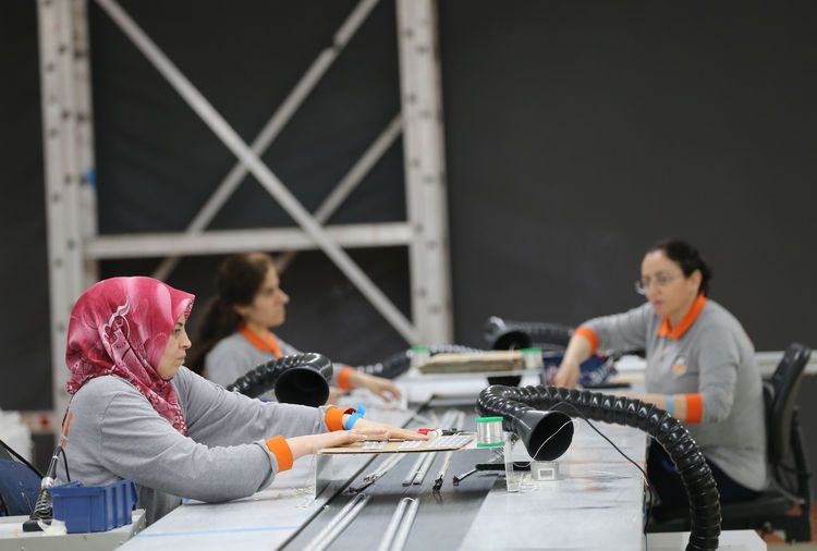 Asgari ücret ile çalışanlar hükümetten olumlu ya da olumsuz açıklama bekliyor - Resim: 2