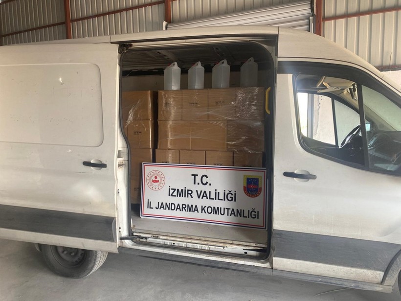 10 milyon TL'lik kaçak alkol operasyonu! 4 kişi gözaltına alındı - Resim : 1