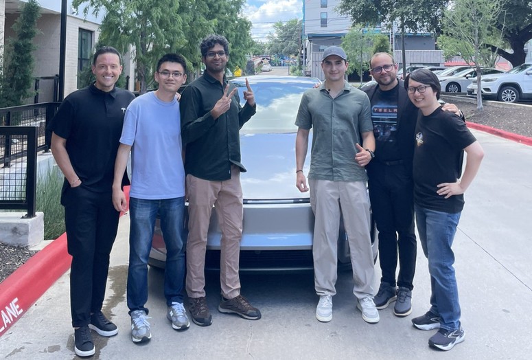 Tesla ilk kez tam otonom araç teslimatı yaptı: Model Y sahibinin evine kendi gitti! - Resim : 1
