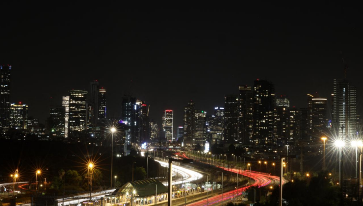 İran, Tel Aviv'deki bir bölge için tahliye uyarısı yayımladı
