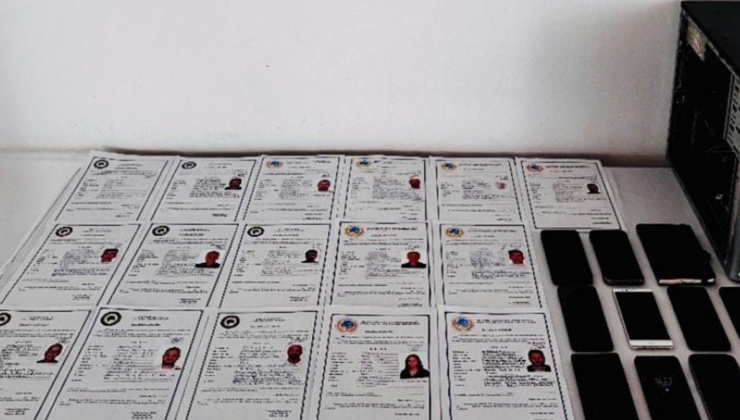 Kendilerini 'General' olarak tanıtıp, 18 milyon lira dolandırdılar