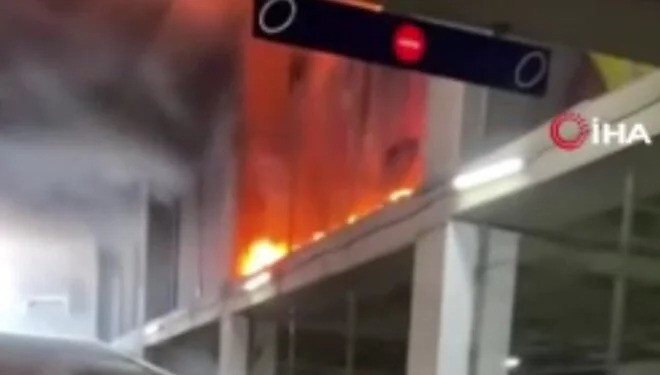 Mall of İstanbul'da yangın paniği! Yangın kısa sürede söndürüldü (Video)