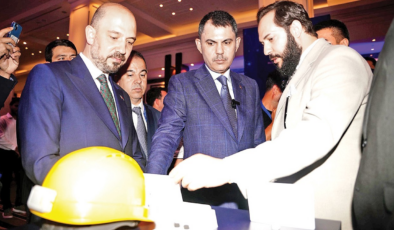 Çevre, Şehircilik Bakanı Kurum: Deprem bölgesinde günde 550 konut üretiyoruz