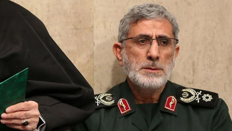 İsrail'in saldırısında öldürüldüğü iddia edilen İranlı general Kaani, Tahran'daki gösterilere katıldı