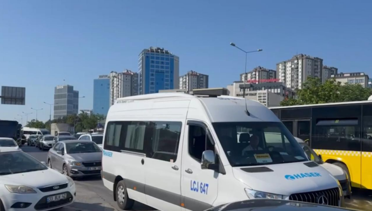 İETT otobüsü kaza yaptı: Trafik kilitlendi