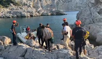 Kayalıklarda mahsur kalan göçmenler kurtarıldı