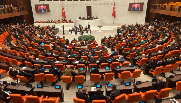 AKP sahte oy kullandı, Meclis kapandı