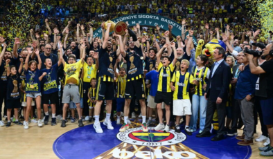 Fenerbahçe Beko kupasına kavuştu!