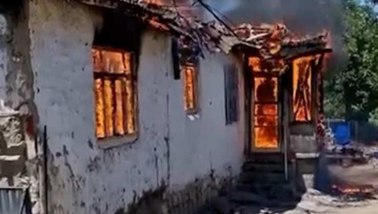 Amasya’da müstakil ev alev alev yandı