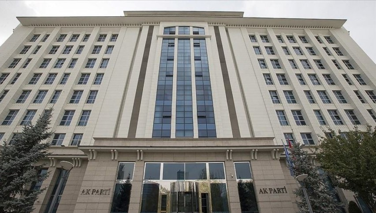 AK Parti Anayasa Komisyonu toplandı