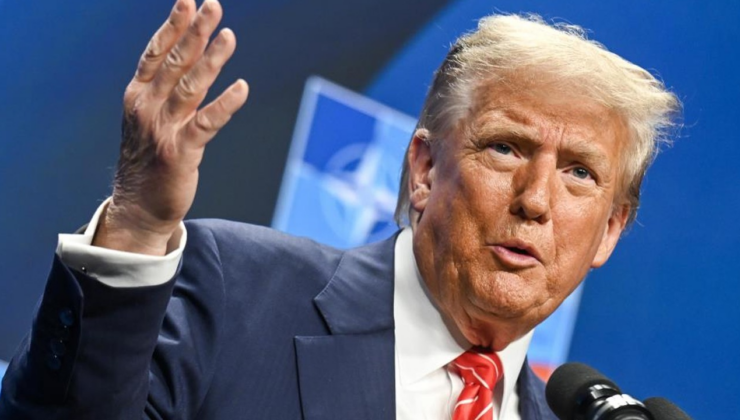 Trump: CNN ve New York Times'daki sahte muhabirler kovulmalı