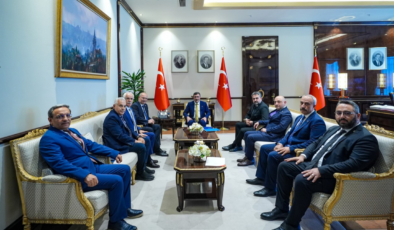 Cumhurbaşkanı Yardımcısı Yılmaz, ATO ve TASD heyeti ile görüştü