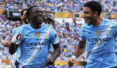 7 gollü maçta kazanan Man. City!