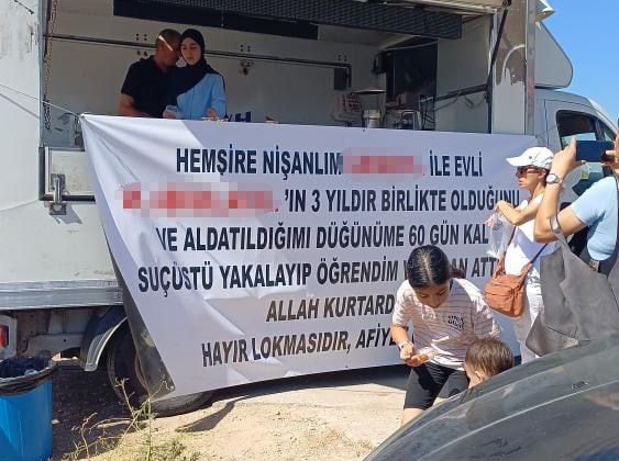 Düğününe günler kala aldatıldığını öğrendi astığı pankart kenti ayağa kaldırdı