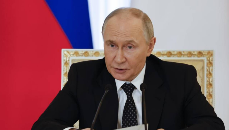 Rusya Devlet Başkanı Putin: Üçüncü tur müzakerelerini İstanbul'da yapmaya hazırız