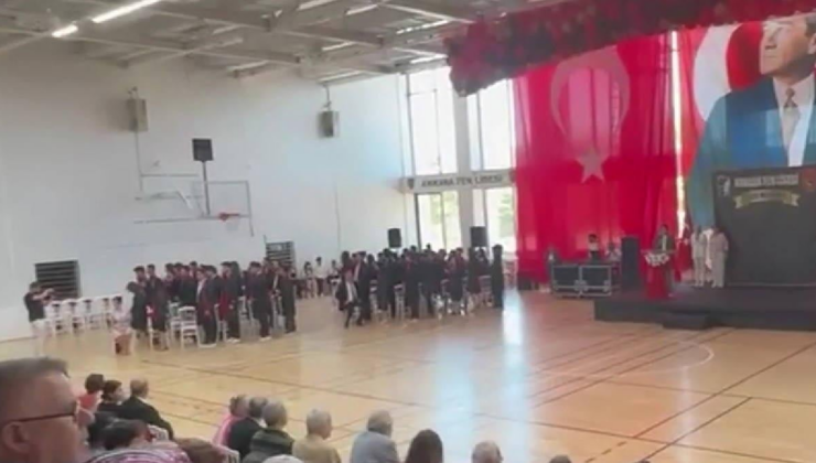 Ankara Fen Lisesi öğrencilerinden protesto! Okur müdürüne sırt döndüler