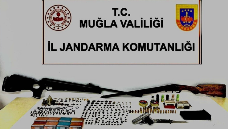 Muğla'da tarihi eser ve ruhsatsız silah operasyonu