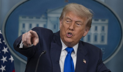 Trump'tan İran'a yeni tehdit: Kesinlikle vururuz!