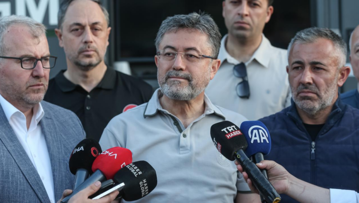Bakan Yumaklı: 8 aktif yangın var, 4 tanesi kısmen kontrol altına alındı
