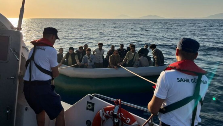Muğla açıklarında 14 düzensiz göçmen kurtarıldı