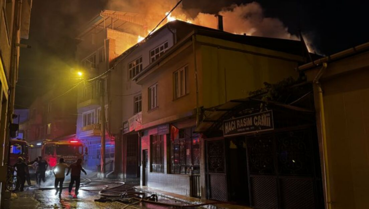 Oto tamirhanesinde yangın