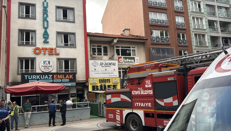 Kütahya'da otelde yangın paniği: 10 kişi dumandan etkilendi