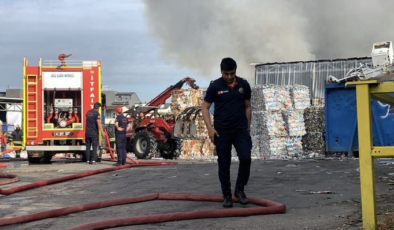 Kocaeli'de geri dönüşüm tesisinde yangın