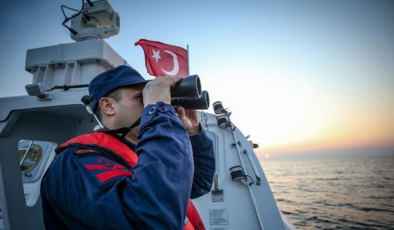 Sarıyer'de denizde kaybolan 2 genci arama çalışmaları ikinci gününde devam ediyor