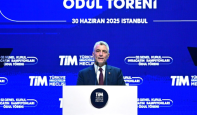 Ticaret Bakanı Bolat: Mal ve hizmet ihracatında yıl sonu hedefi 390 milyar dolar