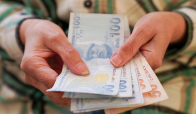 Son dakika: AK Parti'den açıklama! En düşük emekli aylığına düzenleme olacak mı?