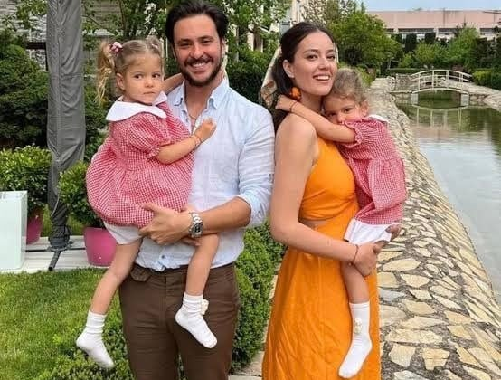 Aylardır boşanma sorusunu geçiştiren Pelin son noktayı koydu