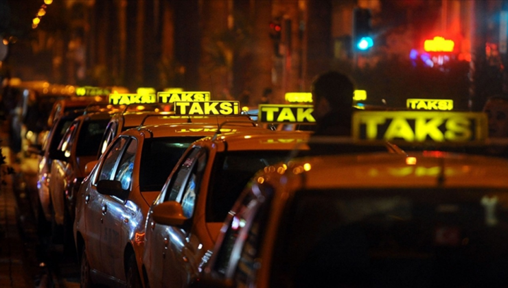 İBB, uygulama bazlı taşımacılık için 150 yeni taksi plakası ihalesi açtı