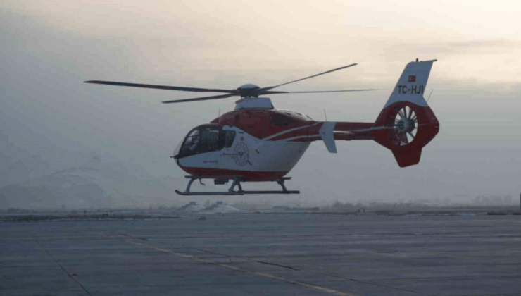 Hatay'da ambulans uçak 10 günlük bebek için havalandı