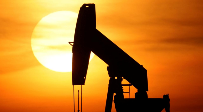 Petrol fiyatlarının 50 doların altına gerileyebileceği öngörülüyor