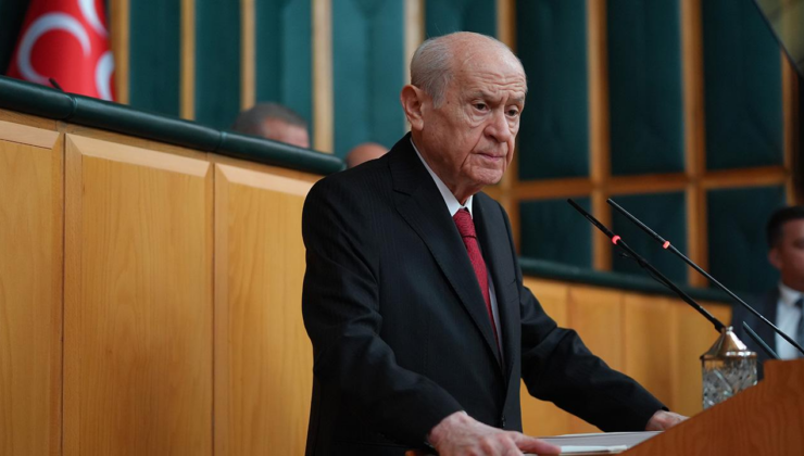 MHP Genel Başkanı Bahçeli'den CHP Genel Başkanı Özel'e geçmiş olsun telefonu