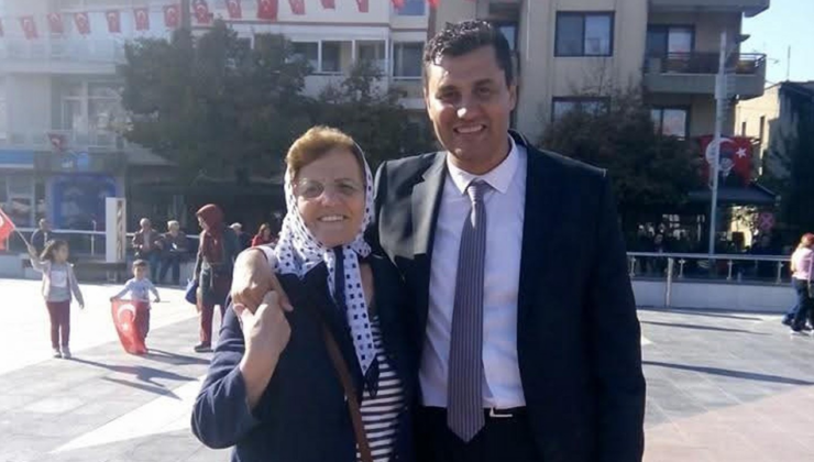Acı haber sonrası fenalaştı: Ferdi Zeyrek'in annesi tedavi altına alındı