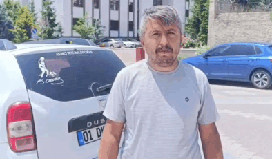 Aracın arka camındaki Atatürk fotoğrafına Jandarmadan para cezası!