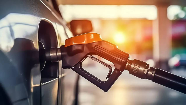 Peş peşe zamlar: Motorine yeni zam yolda! Tarih belli oldu