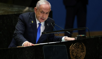 Netanyahu: İsrail jetleri çok yakında Tahran semalarında uçacak