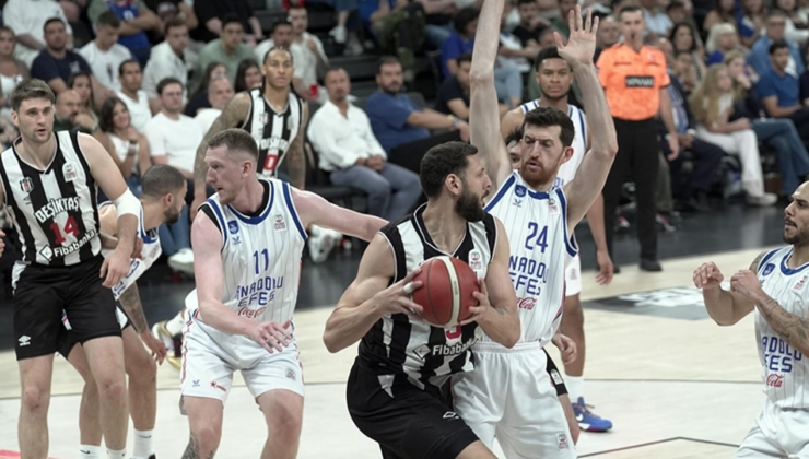 Beşiktaş küllerinden doğarak finale yükseldi