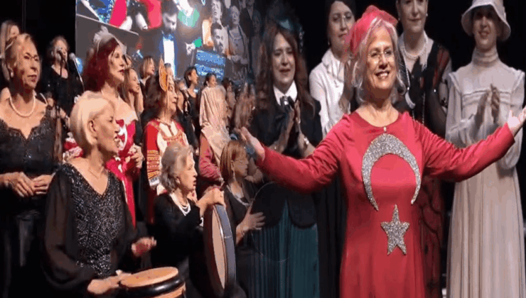 Hiç müzik eğitimi almayan 175 kadın, sanat yolculuğuna çıktı